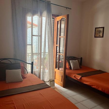 Kókkinon Nerón Eleni Antonouli Rooms מראה חיצוני תמונה