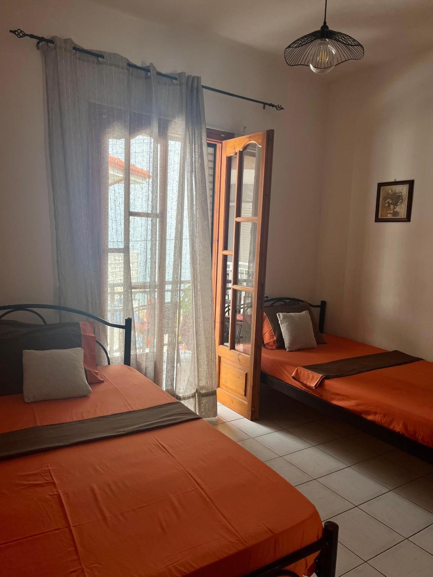 Kókkinon Nerón Eleni Antonouli Rooms מראה חיצוני תמונה