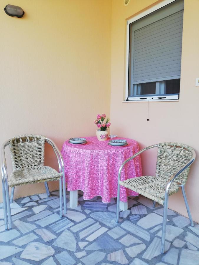 Kókkinon Nerón Eleni Antonouli Rooms מראה חיצוני תמונה